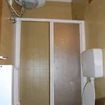 Well-equipped 1 Bedroom Flat For Up To 6 Guests